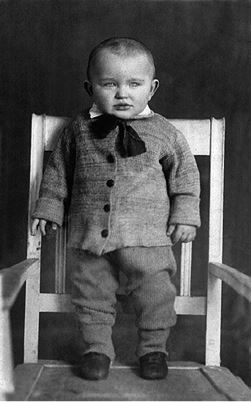 Иллюстрация к книге — Вторжение. Взгляд из России. Чехословакия, август 1968 [i_038.jpg]