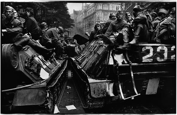 Иллюстрация к книге — Вторжение. Взгляд из России. Чехословакия, август 1968 [i_054.jpg]