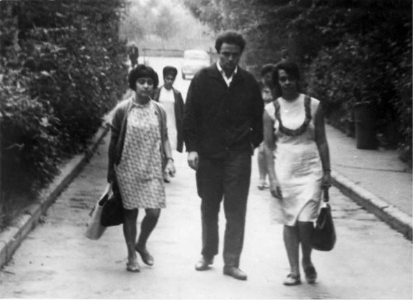 Иллюстрация к книге — Вторжение. Взгляд из России. Чехословакия, август 1968 [i_074.jpg]