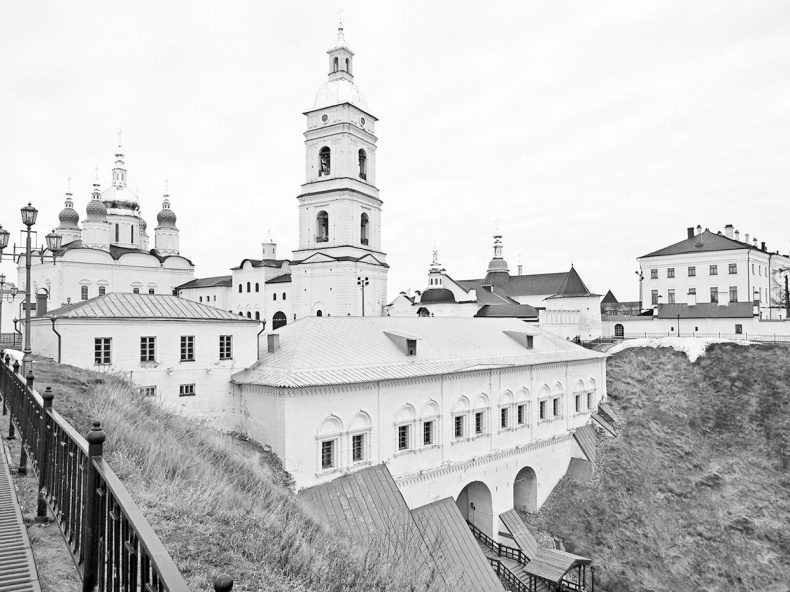 Иллюстрация к книге — Дебри [i_002.jpg]