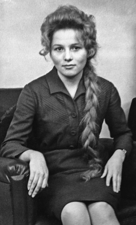 Иллюстрация к книге — Я-муары. Откровенные истории блогера [i_003.jpg]