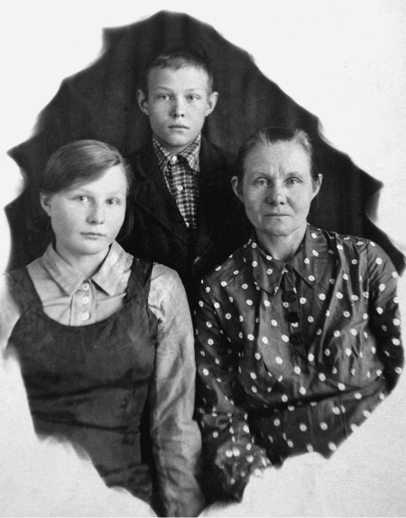 Иллюстрация к книге — Я-муары. Откровенные истории блогера [i_032.jpg]