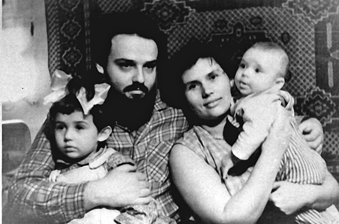 Иллюстрация к книге — Цветочки Александра Меня [i_016.jpg]