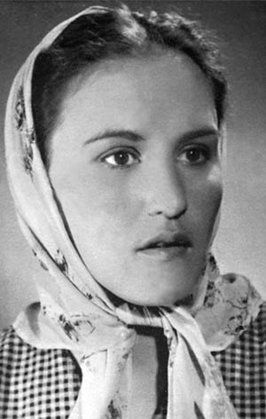 Иллюстрация к книге — Нонна Мордюкова и Вячеслав Тихонов. Как казачка Штирлица любила [_08.jpg]