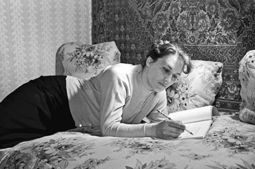 Иллюстрация к книге — Нонна Мордюкова и Вячеслав Тихонов. Как казачка Штирлица любила [_15.jpg]