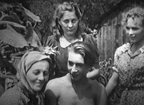 Иллюстрация к книге — Нонна Мордюкова и Вячеслав Тихонов. Как казачка Штирлица любила [_31.jpg]