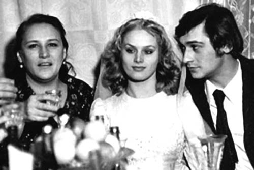 Иллюстрация к книге — Нонна Мордюкова и Вячеслав Тихонов. Как казачка Штирлица любила [_89.jpg]