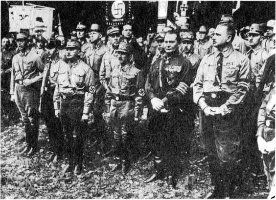 Иллюстрация к книге — Райнхард Гейдрих - паладин Гитлера [i_006.jpg]