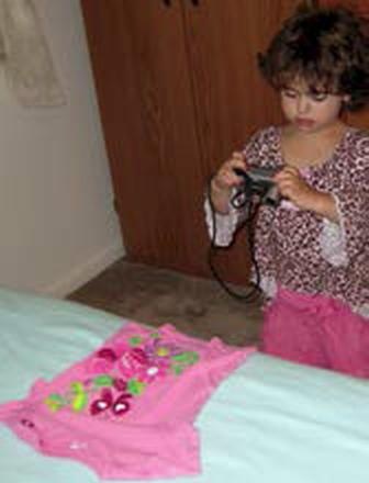 Иллюстрация к книге — Мост через пропасть. Создание тематических фотокнижек: творческий союз особого ребёнка и его окружения [_095_1.jpg]