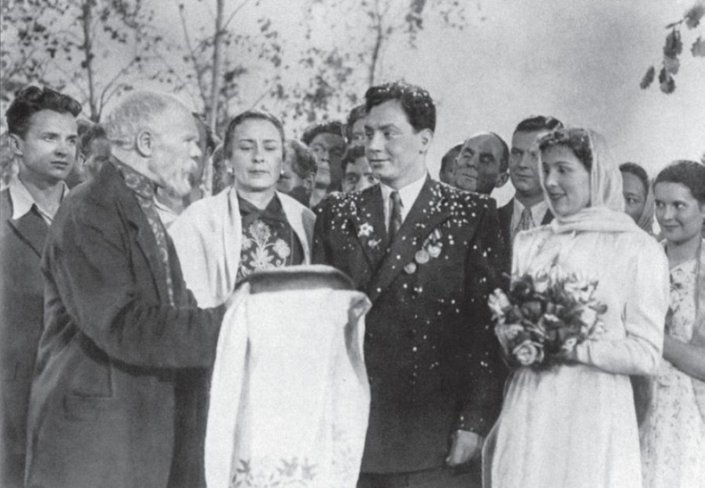 Иллюстрация к книге — Золушка с Чистых прудов [_1_07_2.jpg]