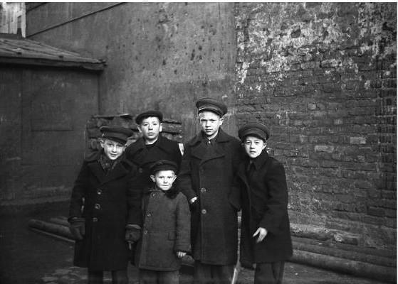 Иллюстрация к книге — Ладья темных странствий. Избранная проза [i_002.jpg]
