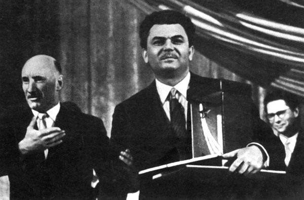 Иллюстрация к книге — Сергей Бондарчук. Его война и мир [i_007.jpg]