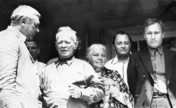 Иллюстрация к книге — Сергей Бондарчук. Его война и мир [i_044.jpg]