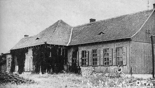 Иллюстрация к книге — Воспитательные моменты. Как любить ребенка. Оставьте меня детям (Педагогические записи) [i_017.jpg]