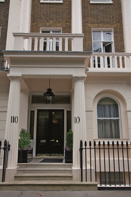 Иллюстрация к книге — Белгравия [i_027.jpg]