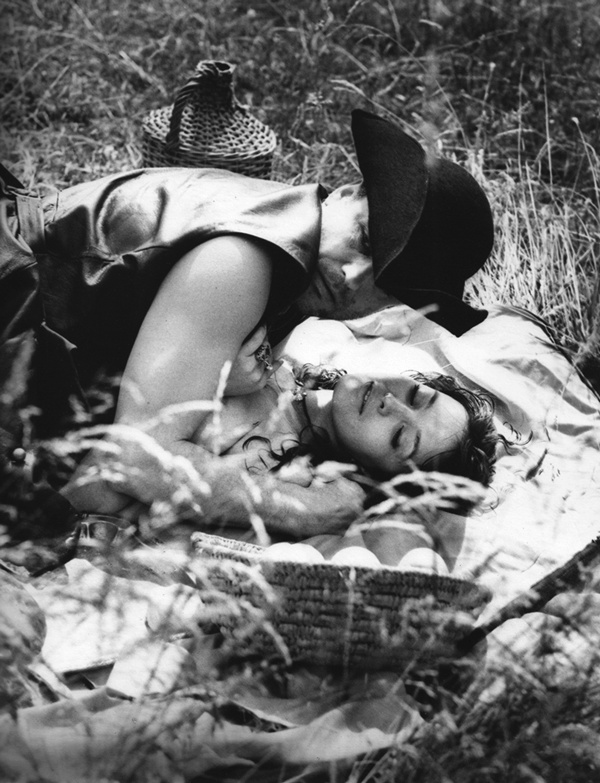 Иллюстрация к книге — Анна Самохина. Роковая женщина советского кино [i_040.jpg]