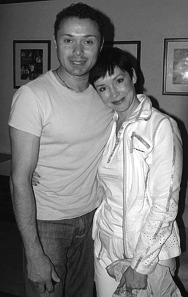 Иллюстрация к книге — Анна Самохина. Роковая женщина советского кино [i_046.jpg]