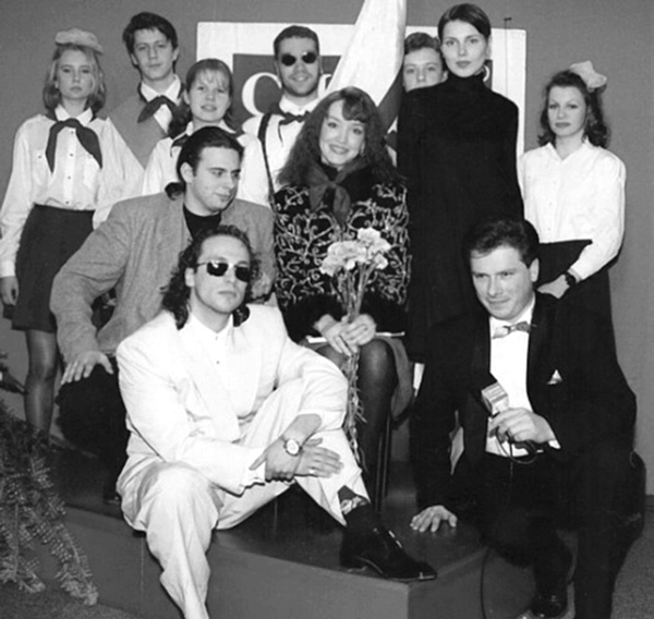 Иллюстрация к книге — Анна Самохина. Роковая женщина советского кино [i_080.jpg]