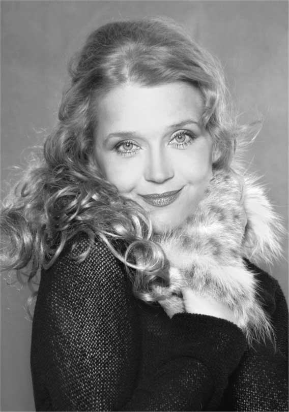 Иллюстрация к книге — Ирина Алферова. Любимая женщина красавца Абдулова [i_055.jpg]