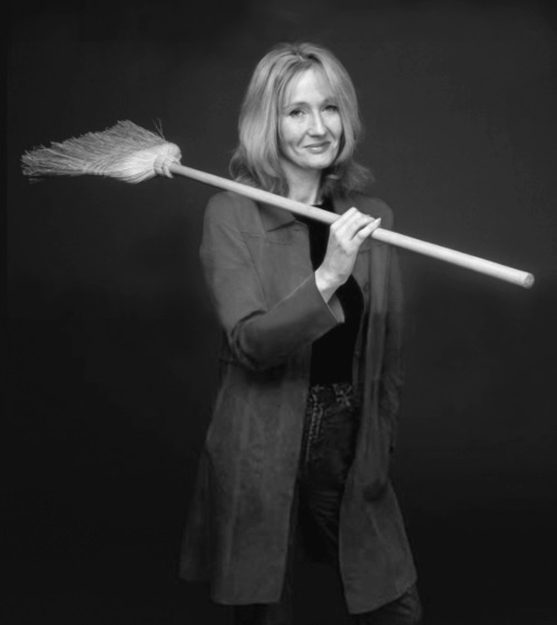 Иллюстрация к книге — Джоан Роулинг. Всё о Гарри Поттере, жизни и любви [i_016.jpg]