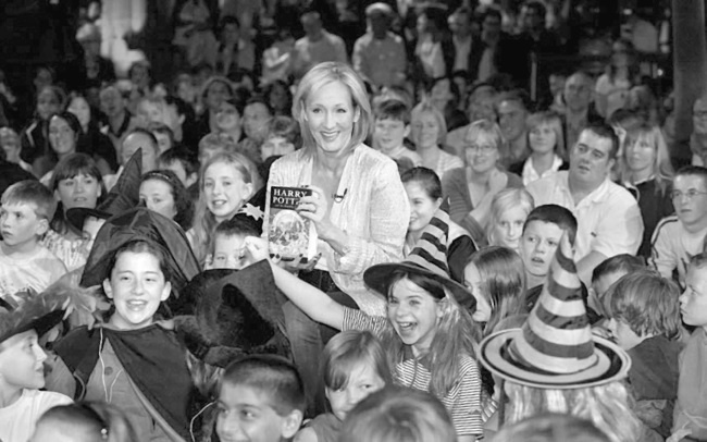 Иллюстрация к книге — Джоан Роулинг. Всё о Гарри Поттере, жизни и любви [i_047.jpg]