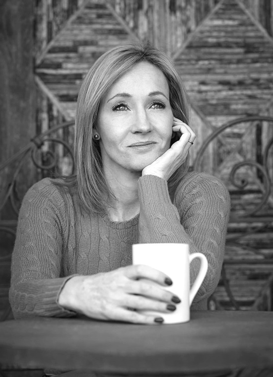 Иллюстрация к книге — Джоан Роулинг. Всё о Гарри Поттере, жизни и любви [i_049.jpg]