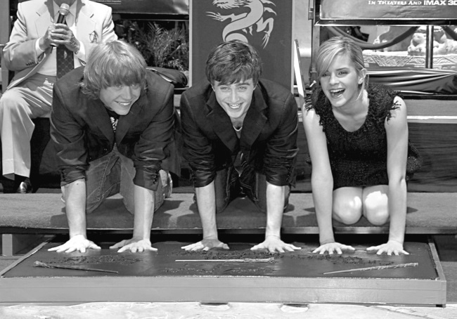 Иллюстрация к книге — Джоан Роулинг. Всё о Гарри Поттере, жизни и любви [i_093.jpg]