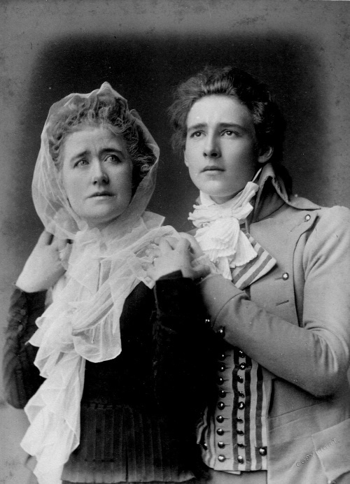 Иллюстрация к книге — Айседора Дункан. Модерн на босу ногу [i_024.jpg]