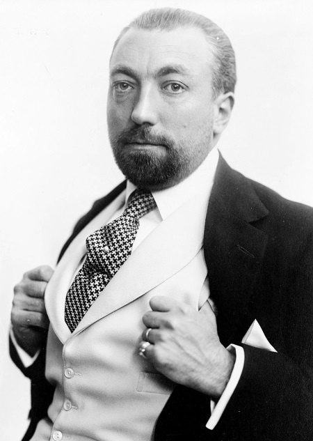 Иллюстрация к книге — Айседора Дункан. Модерн на босу ногу [i_032.jpg]