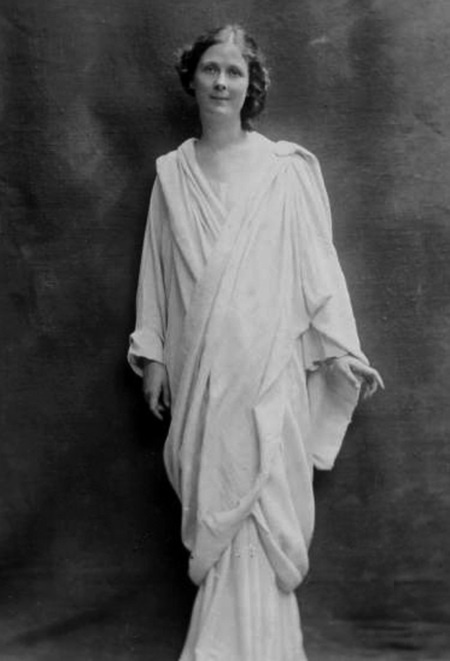 Иллюстрация к книге — Айседора Дункан. Модерн на босу ногу [i_036.jpg]