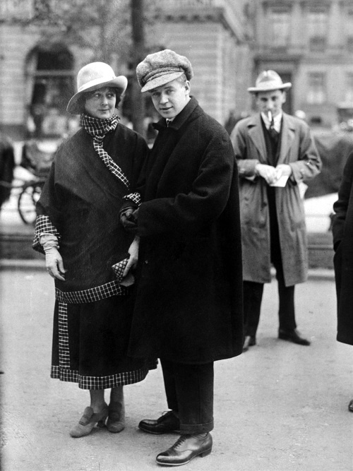 Иллюстрация к книге — Айседора Дункан. Модерн на босу ногу [i_048.jpg]