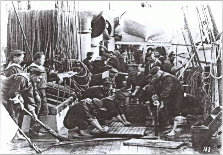 Иллюстрация к книге — На вахте и на гауптвахте. Русский матрос от Петра Великого до Николая Второго [i_010.jpg]