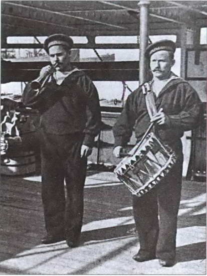 Иллюстрация к книге — На вахте и на гауптвахте. Русский матрос от Петра Великого до Николая Второго [i_015.jpg]