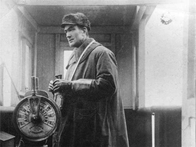 Иллюстрация к книге — Русская революция в Австралии и "сети шпионажа" [i_002.jpg]