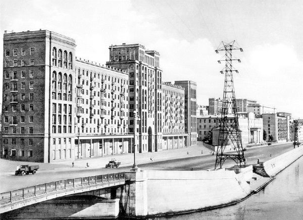 Иллюстрация к книге — Высотки сталинской Москвы. Наследие эпохи [i_019.jpg]