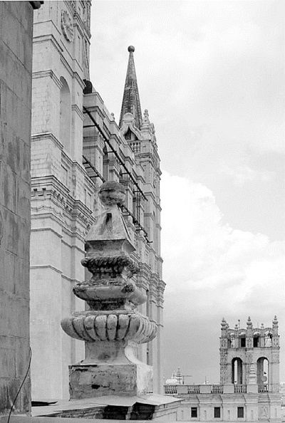 Иллюстрация к книге — Высотки сталинской Москвы. Наследие эпохи [i_160.jpg]