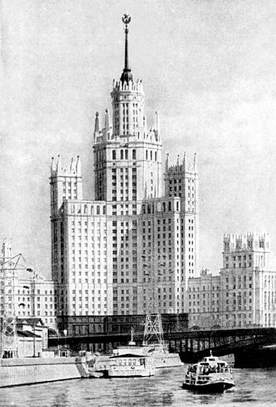 Иллюстрация к книге — Высотки сталинской Москвы. Наследие эпохи [i_171.jpg]