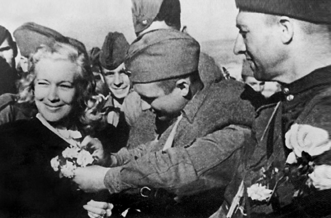 Иллюстрация к книге — Наша Любовь [i_136.jpg]