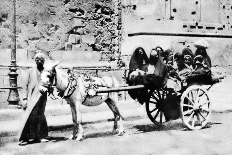 Иллюстрация к книге — Конец Великолепного века, или Загадки последних невольниц Востока [i_007.jpg]