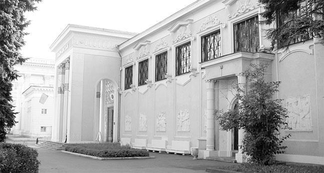 Иллюстрация к книге — Восьмое чудо света. ВСХВ-ВДНХ-ВВЦ [i_096.jpg]