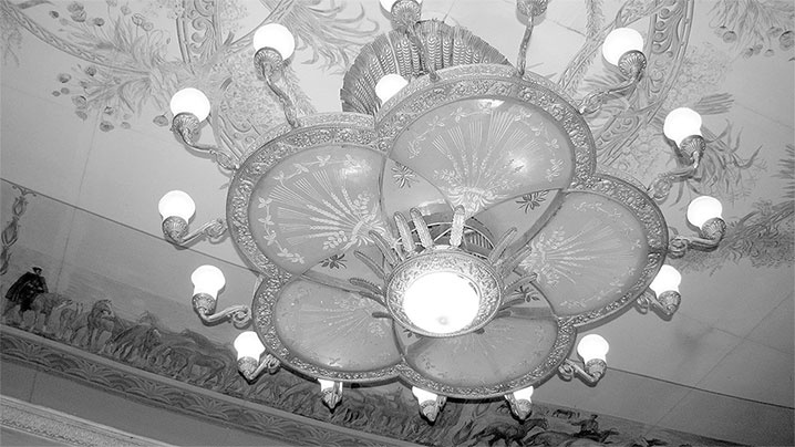 Иллюстрация к книге — Восьмое чудо света. ВСХВ-ВДНХ-ВВЦ [i_243.jpg]