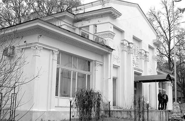 Иллюстрация к книге — Восьмое чудо света. ВСХВ-ВДНХ-ВВЦ [i_281.jpg]