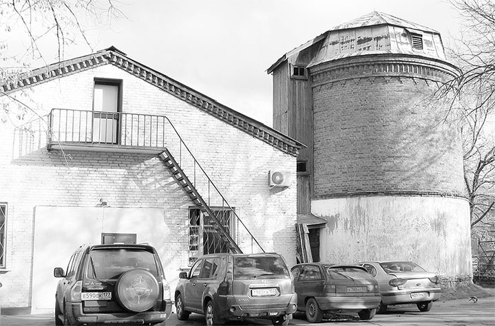 Иллюстрация к книге — Восьмое чудо света. ВСХВ-ВДНХ-ВВЦ [i_341.jpg]