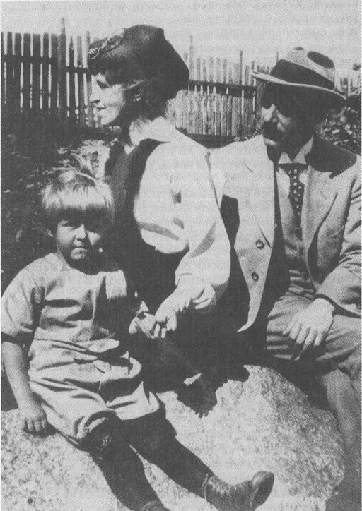 Иллюстрация к книге — Тур Хейердал. Биография. Книга 1. Человек и океан [i_016.jpg]