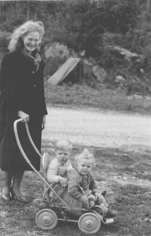 Иллюстрация к книге — Тур Хейердал. Биография. Книга 1. Человек и океан [i_053.jpg]