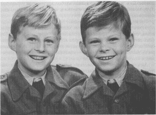 Иллюстрация к книге — Тур Хейердал. Биография. Книга 1. Человек и океан [i_077.jpg]