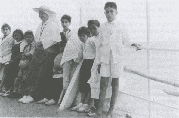 Иллюстрация к книге — Тур Хейердал. Биография. Книга 2. Человек и мир [i_047.jpg]