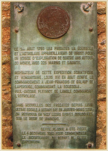 Иллюстрация к книге — Путешествие по всему миру на "Буссоли" и "Астролябии" [i_255.jpg]