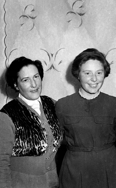 Иллюстрация к книге — Последний поезд в Москву [i_024.jpg]