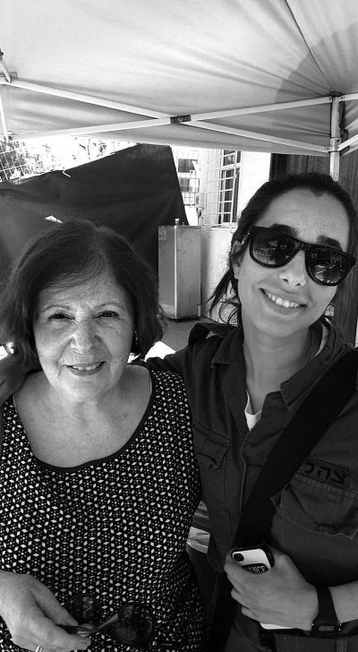 Иллюстрация к книге — Последний поезд в Москву [i_033.jpg]